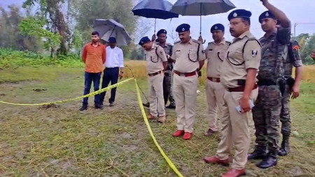 Five cops hurt in encounter with criminal wanted for Tanishq heists in Bihar