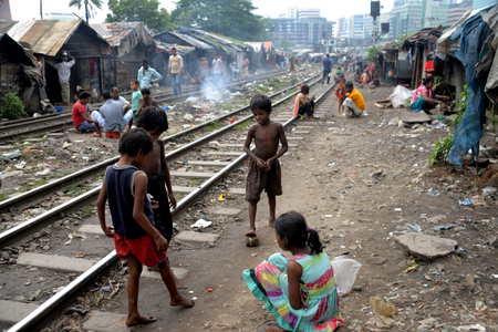 Bangladesh: Over 100 hospitalised after eating contaminated street food